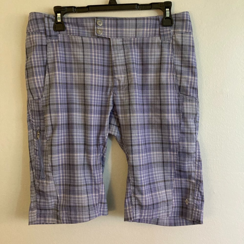 Columbia purple check Shorts Women Size 8 omni wick omni shade
